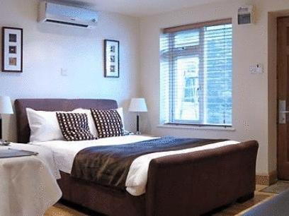 Thameside Hotel Reading Exterior photo